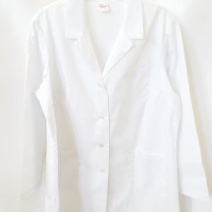 LAB COAT/SCRUBS/UNIFORM